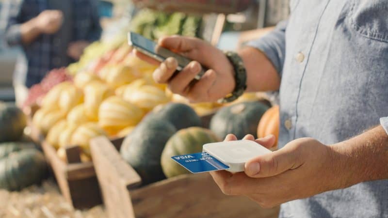 Square EMV reader, courtesy of Square Media Resources